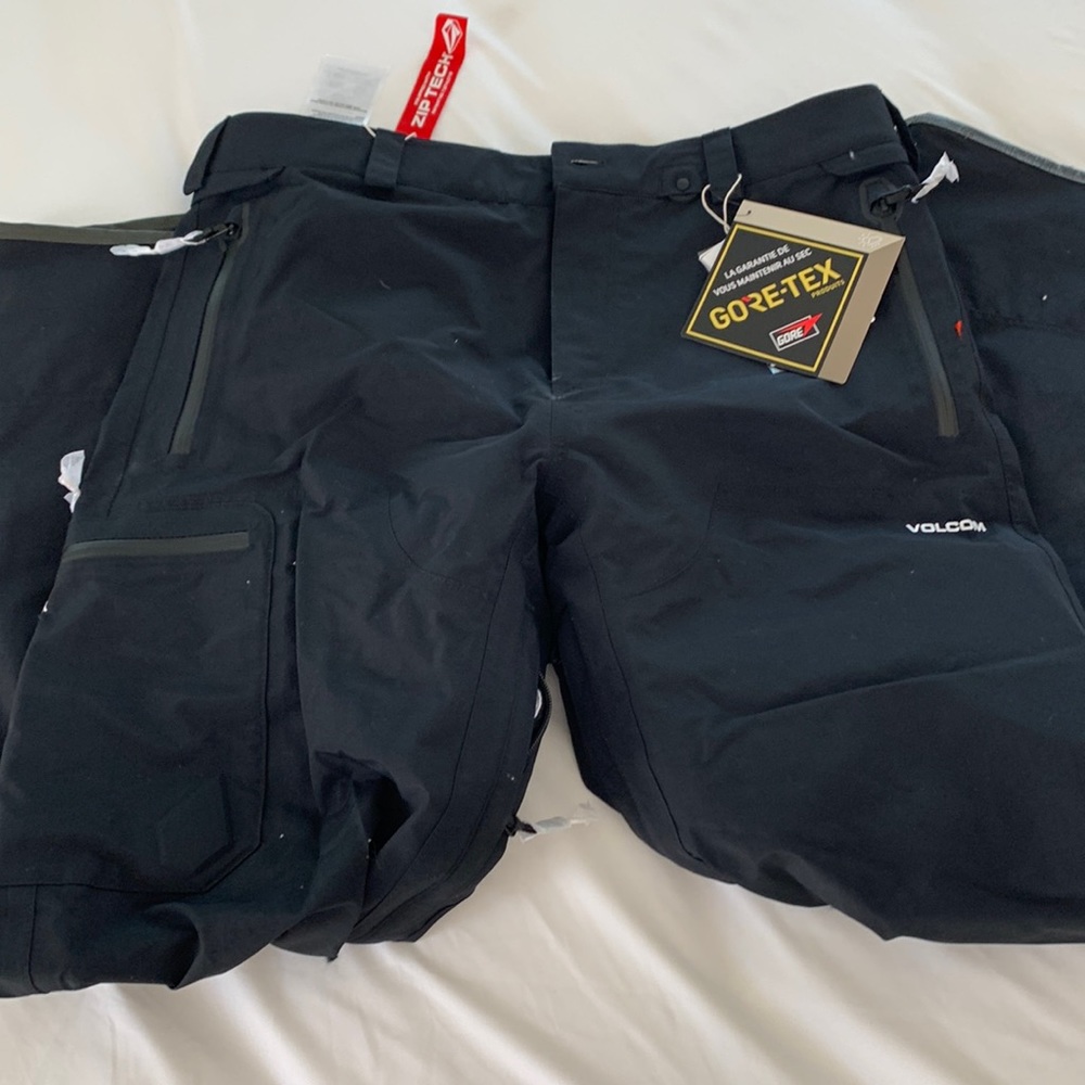 Volcom zip tech gore-Tex pant size large black